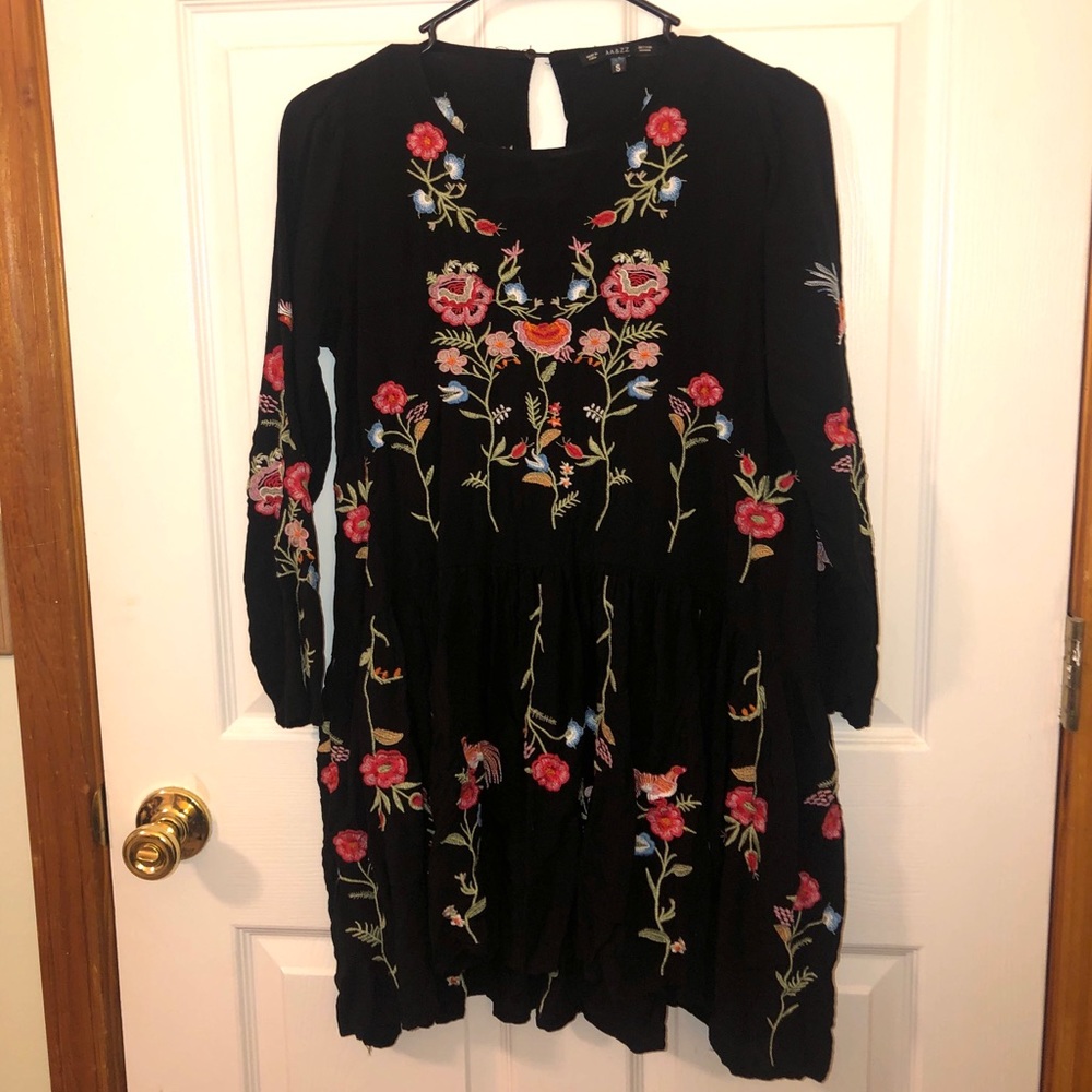 AA&ZZ floral embroidered tunic dress